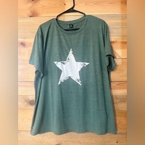 NWOT Shein green star print tee 3XL